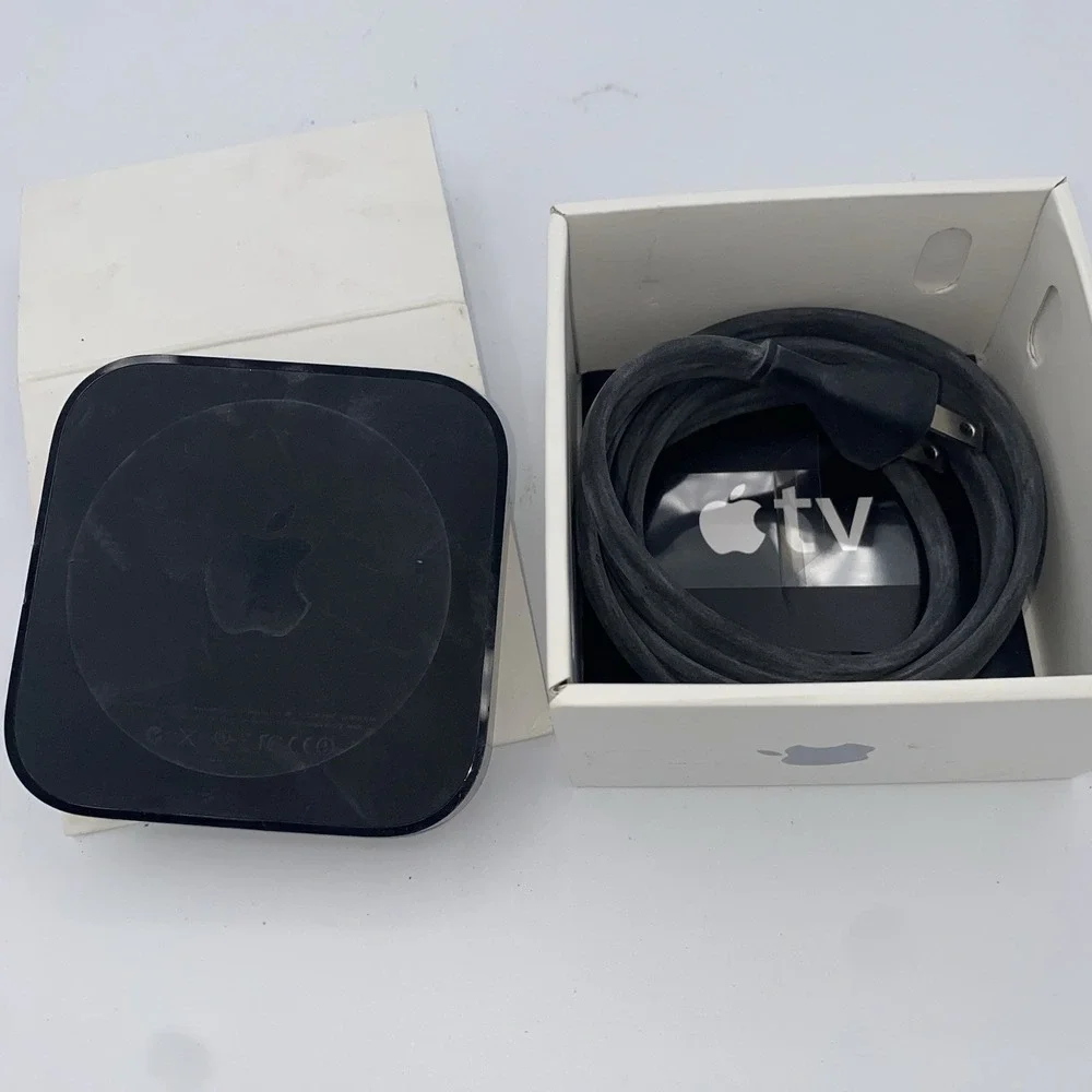 Apple TV A1469 3rd Generation With Remote & Power Cord